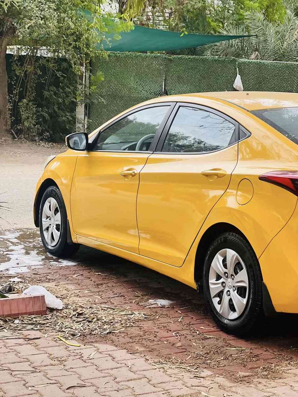 السلام عليكم من رخصة لادمن المحترم للبيع  هونداي النترا2015شركة العامة للسيارات خليجي مال شركة القلم اي استفتار موجود خاص او اوتساب ***********
