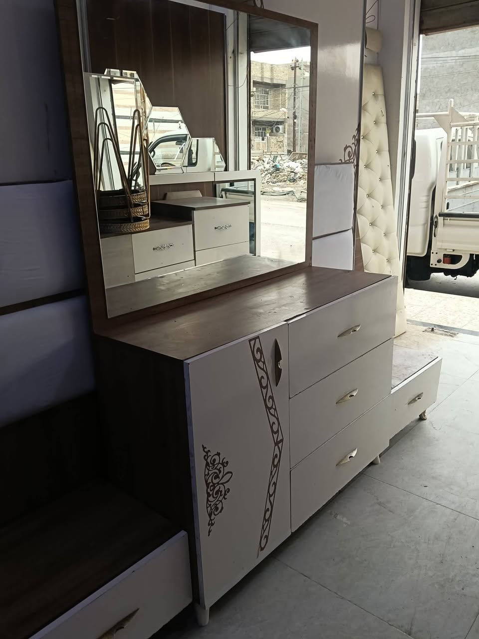 غرفه نوم تركي 5قطع نظف فول سعر ٣٧٥ مع شد ونقل داخل بغداد مجاني


**إذا كنت صاحب هذا الإعلان وتريد حذفه لأي سبب، رجاءا أرسل رسالة إلى الدعم الفني**