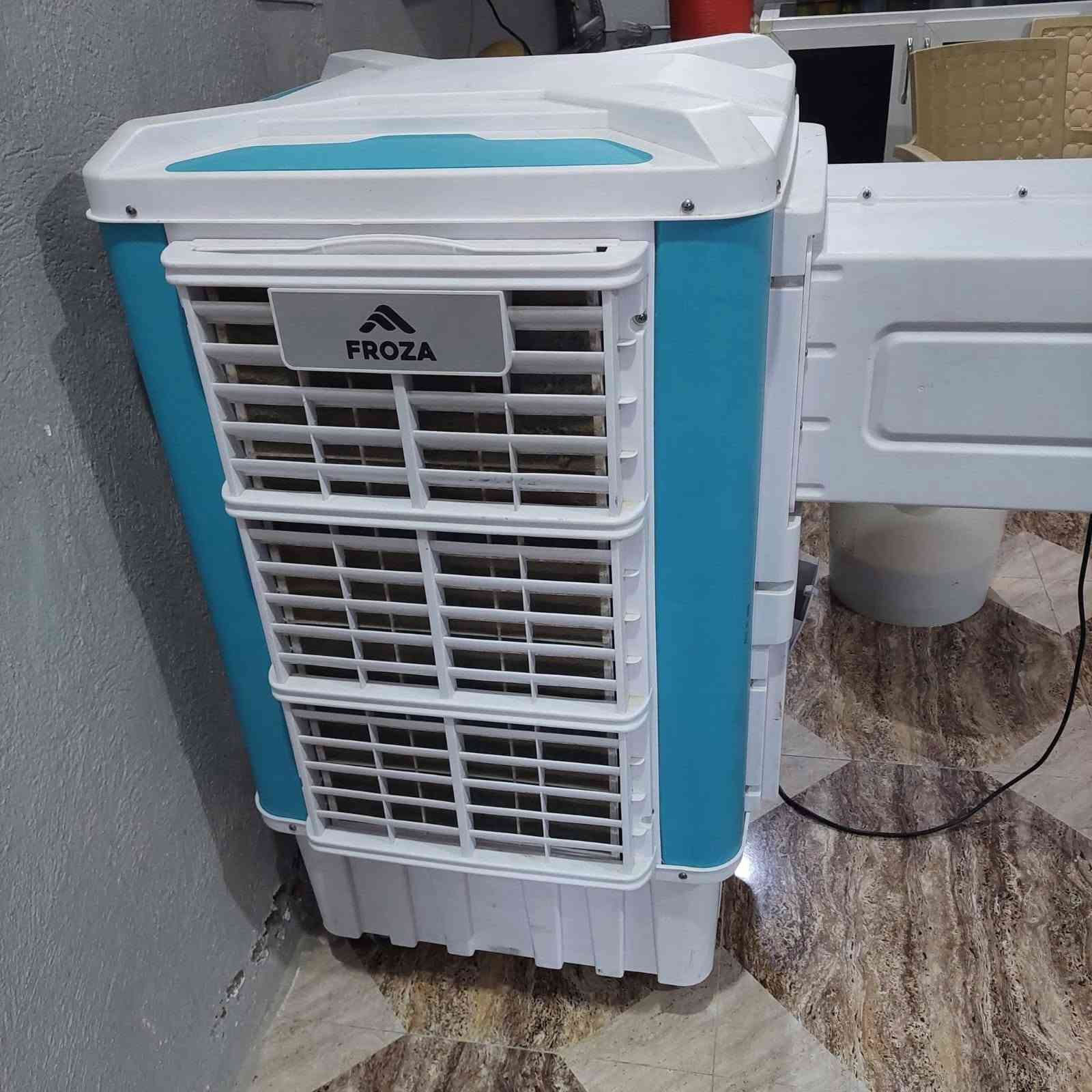 للبيع ب225 حجم 50 جديده قبل سبوع اخذتهه ***********
