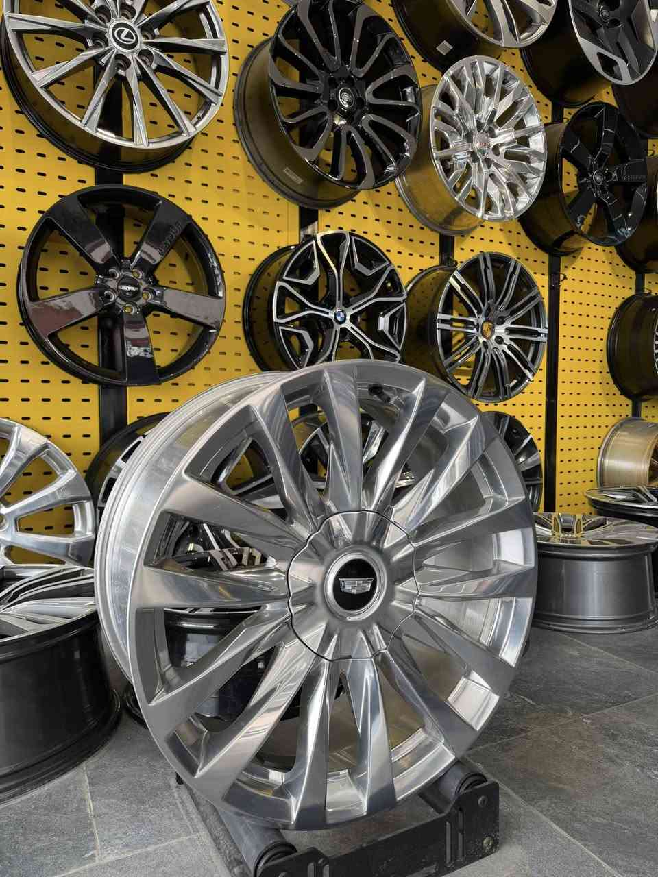 سلام عليكم
الاطارات ويل كاديلاك اسكاليد 

موجودة 

حجم22

اصلى شركة وكاله بلادى

موديل 2025

وكاله

زيرو 

مال كاديلاك اسكاليد موديل جديد 2025

الاطارات بلادى

ويل بلادى  

***********

اسعار دذلى واتساب***********
