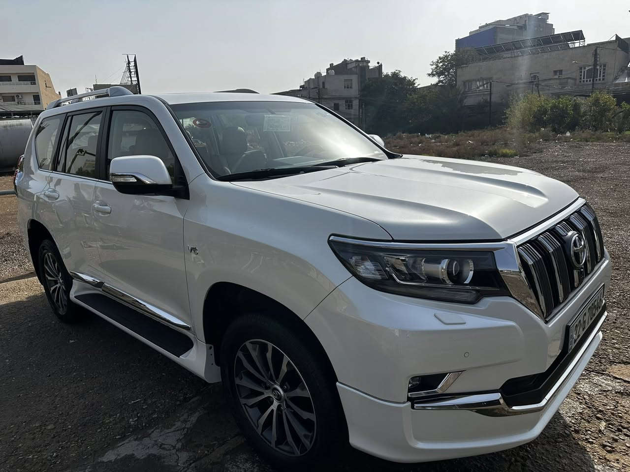 سلام عليكم ورحمة الله وبركاته اللهم صل على محمد وال محمد
سيارة برادو  2022.    VX.     اربيل 

جديده جدا جدا ومماشية مكفولة كفالة عامة 

6 اسلندر 4000

ماشية 46

فول موصفات وال VX. معروف مواصفاتة 

خمس كامرات 

مقاعد امامية و خلفية كهربائية 

استيرن كهرباء 

كشنات جلد تبريد تدفئة 

الاستفسار ع الرقم ***********

او الخاص

مكان بغداد
