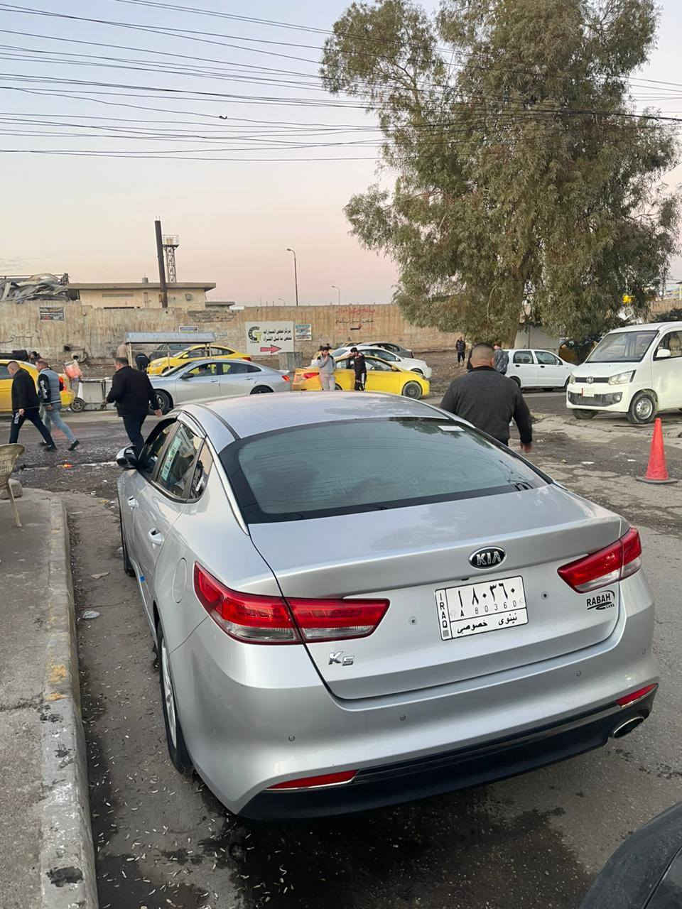 كيا اوبتمه k5 موديل 2018 سياره جاهزه من كل شي تبريد قطعتين تدفئه كشنات جلت صاحب الشرعي بلموصل كابون بانزين محرك 20 دوش السعر 155 بيها مجال قليل للاستفسار ***********
