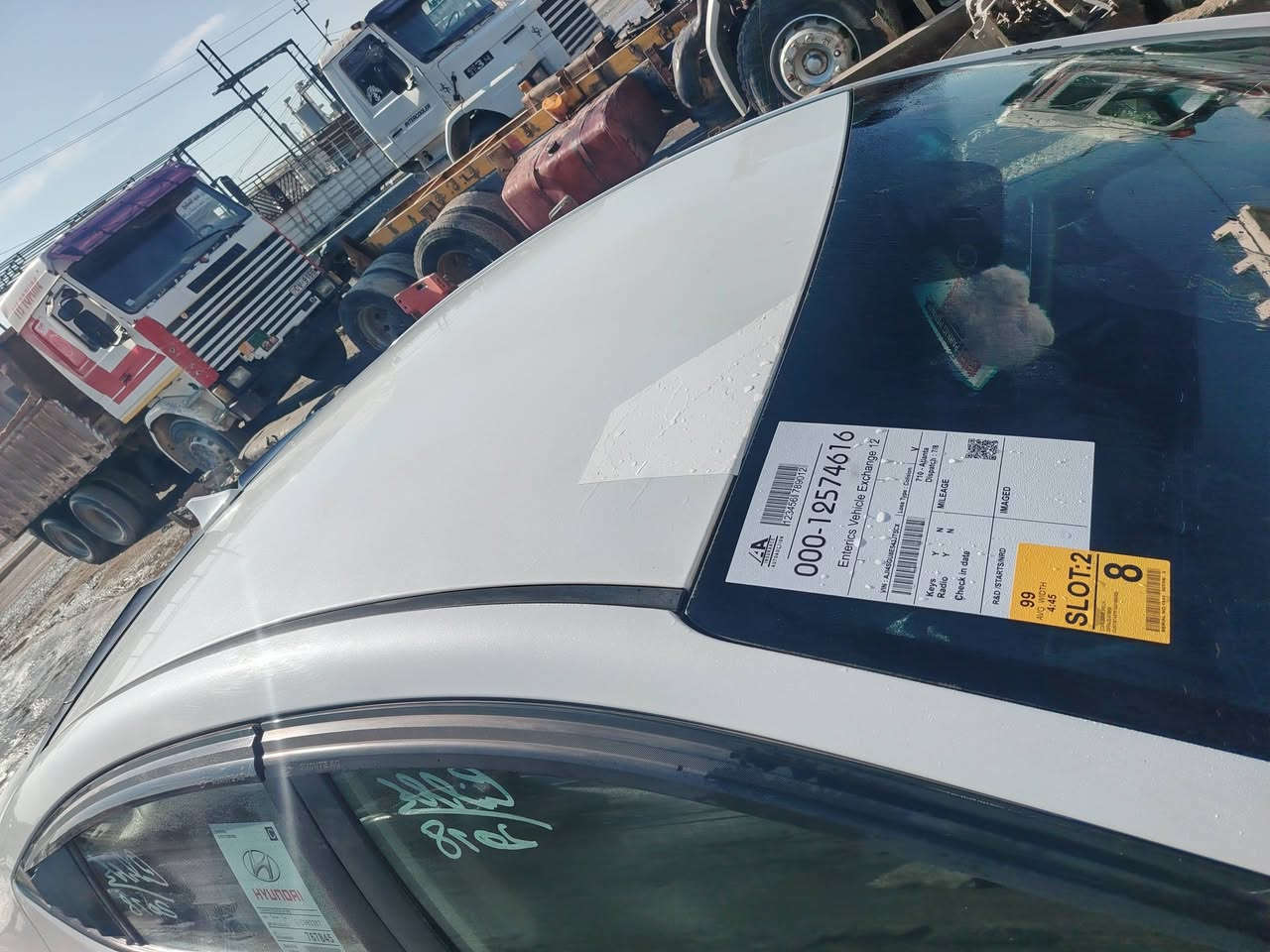 النتره 2018  رقم اربيل دولي
سياره نضيفه  مال بيت شرط
كير محرك شرط مكينا ما مفتوحه
طخم تاير جديد
بيها جاملغ امامي صبغ وربع البوند بي تكشير وشويه بل سقف
السعر 122  وبيها مجال قليل
***********
***********
