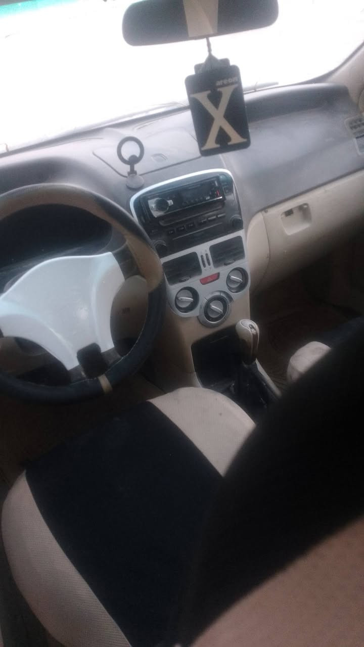 السلام عليكم للمراوس مكاني حله 
شيري فلاوين موديل 2012.  مطلوبه للمصرف الكشر مكفوله ماعده طخه بلجنطه (المكينه بيه خيط بخار)(وكاطعه نار)  تجي تسحبه بكرين  كير جديد حداديه 80بلميه  ***********بي واتساب
