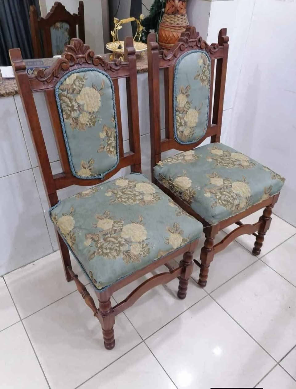 ميز طعام صاج بورمي وقماش ايطالي السعر 600 وتوصيل موجود المكان بالكاظميه.


**إذا كنت صاحب هذا الإعلان وتريد حذفه لأي سبب، رجاءا أرسل رسالة إلى الدعم الفني**