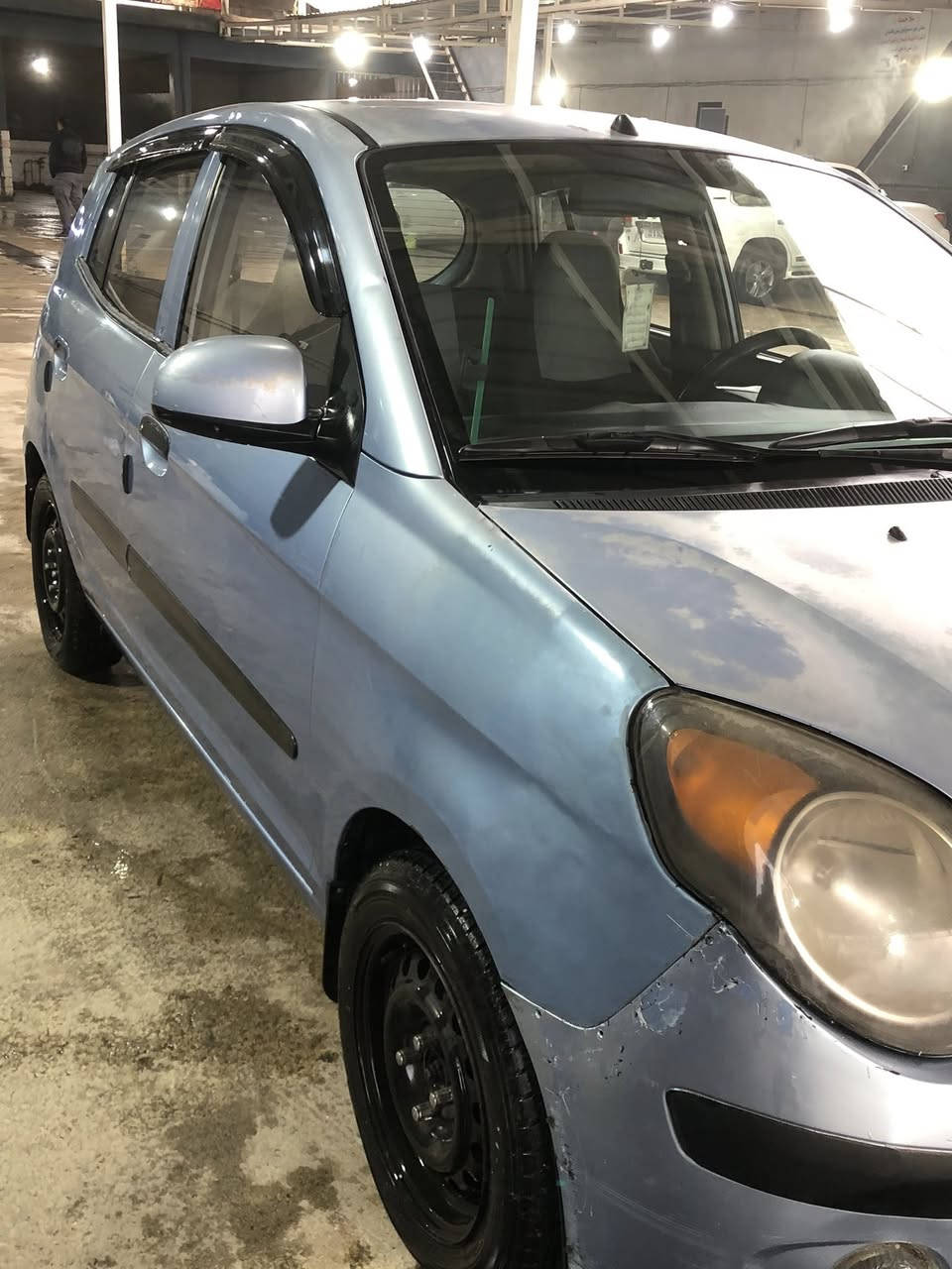 كيا بيكانتو 2010
اربعة سلندر 
كير اوتوماتيك 
كير ومكينة شرط مبدل مال كصة جديد 
مبدل منظومة ماء وباتري جديد 
طخم تايرات جديد 
السيارة باسمي شرط التحويل 
بيها كوبون تبادل الجديد 
السيارة جاهزة تشغل وتمشي سيارة مال جناي 
طالب عليها 70$
التواصل
***********
***********
