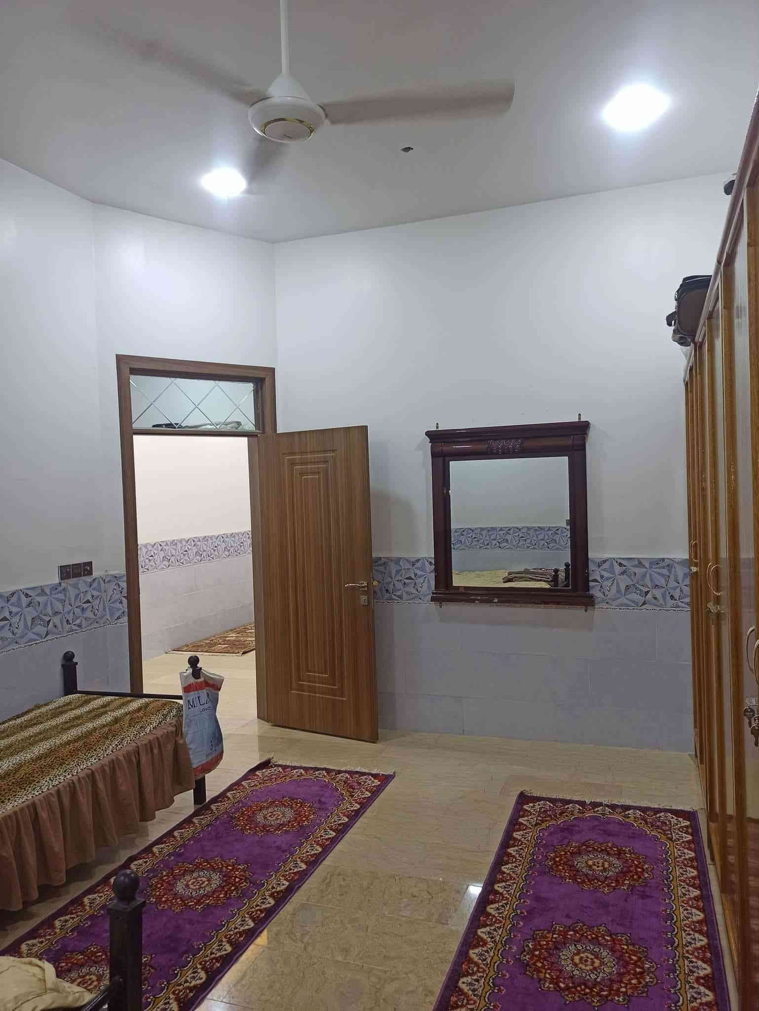 السلام عليكم بيت للبيع مساحه 250متر شغل درجه اولى حديث 2024 في حي النهضه خلف سوق ابو جميغ بيت قاطين مكوناته
2صاله 4غرف ثنين سويت كامل حمامات عدد 5 سطحين اساس وسقف كونكريت مسلح رباطات شغل درجه اولى بيت كلش متعوب علي مواد كله من الزين غير متواجد على الفيس تصال على رقم وعرف باقي تفاصيل مطلوب اسكان 50مليون
***********.  ***********
