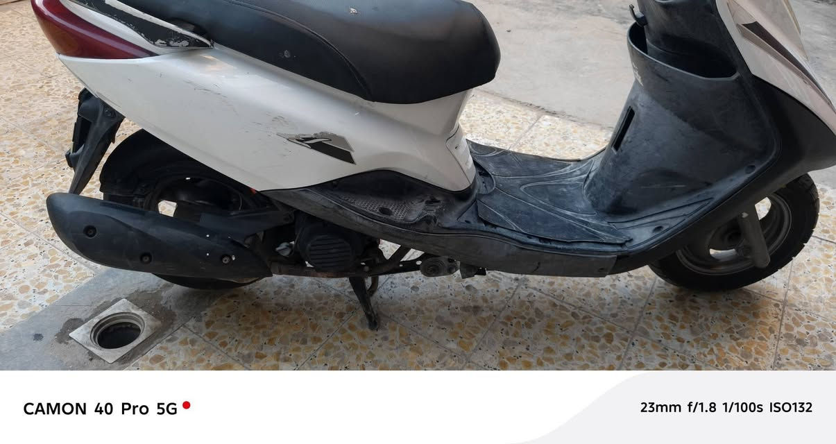 سلام عليكم البيع فقط دراجه اسعر 400 وبيها مجال قليل بريز محرك ما مفتوح بس صار اسبوع دخان ابيض قليل ومن تحمه تكطع  كهربايات كلها شغاله نكره سلف بي وقت تايرات جدد ولا فتيله معدل خير من الله  مكان بغداد الشعله اللتصال ***********
