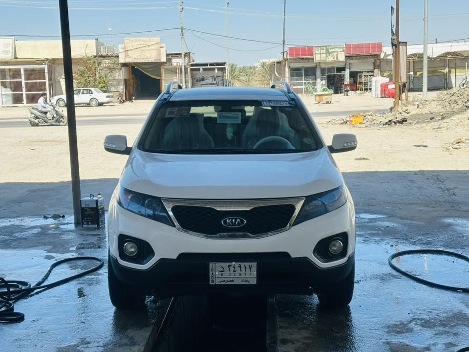 الهم صلي على محمد وعلى ال محمد
السعر 118 
للبيع فقط كيا سورنتو موديل 2011 
رقم بغداد مشروع وطني تحويل بكل المحافظات سنويه جديده 
وارد خليجي سياره فول موصفات للخير واحد على واحد 
مكينه وكير 6 سلندر 
7 راكب 
تبريد 3 قطع 
حداديه جديده توه منفوضه
تخم تاير جديد كهربائيات فول كله شغاله 
منضومه لايت زنون جديده 
السياره جاهزه للخير مال جناي تاخذه شرط الف دينار ماتخسر عليه 
السياره مكفوله من الكص والكلبه والعيب الشرعي ولاصوليات 
العنوان بصره قضاء آلمدينه 
*********** تصل وبيك خير وتدلل

