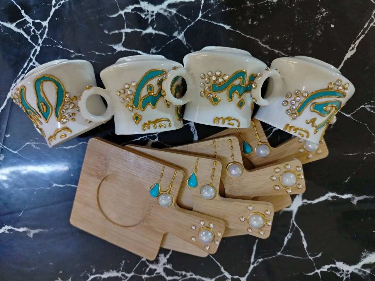 متوفر هدايا عيد المعلم حسب الطلب سعر لقطعة ٣٥٠٠ مع تغليف توصيل على عروض ٣٠٠٠


**إذا كنت صاحب هذا الإعلان وتريد حذفه لأي سبب، رجاءا أرسل رسالة إلى الدعم الفني**