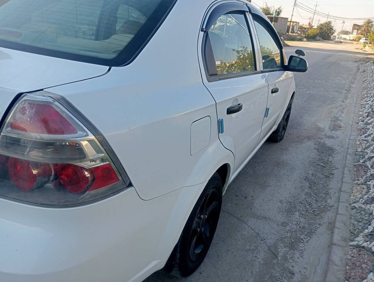 السلام عليكم للبيع افيو موديل 2011 وارد خليجي مكينه كير حداديه تبريد تخم تاير كله جديد السياره جاهزه من كلشي بيه صبغ قطعتين أو نص
العنوان بابل محاويل 
السعر 70
الهاتف ***********
