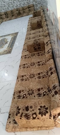 كعده عربية • 10م×3.5م • 17مخده