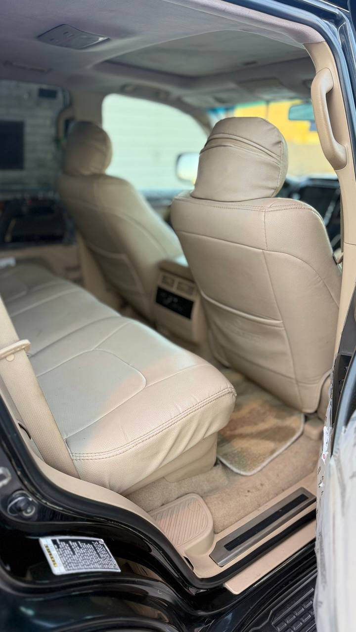 الهم صلي على محمد وآل محمد
لاندكروز مديل 2012 سياره جديده كلش 
رقم بغداد تحويل بسمي 
محرك 8سلندر 
سياره حداده تخم تاير  جاهزه كلش 
عليهه ادامه كامله وسياره جديده كلش 
بيهه مكانيين صبغ بدون ضربه بدون معجون 
شخط ومسوينه  والباقي كفاله 
سعر جوه سوك ماكو هيج مديل بهيج سعر 
288بلاش 
مكانهه بصره قضاء المدينه الهوير 
تواصل ***********
