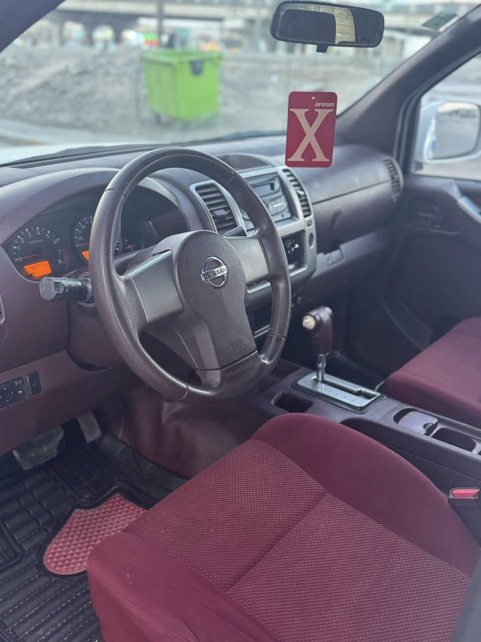 نيفاره مديل 2014 سياره مكفول ماا عده بارد مكينه مفتوحه جديد جاهزه من كلشي العنوان البصرة القبله *********** سعر 125وبيه مجال
