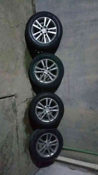 السلام عليكم
زوج تاير جديد مل سوناتا 
حساسات جدد
نضيفات

سعرهن 400 وبي مجال بسيط لشراي
عنوان بابل
اللا استفسار
 ***********
