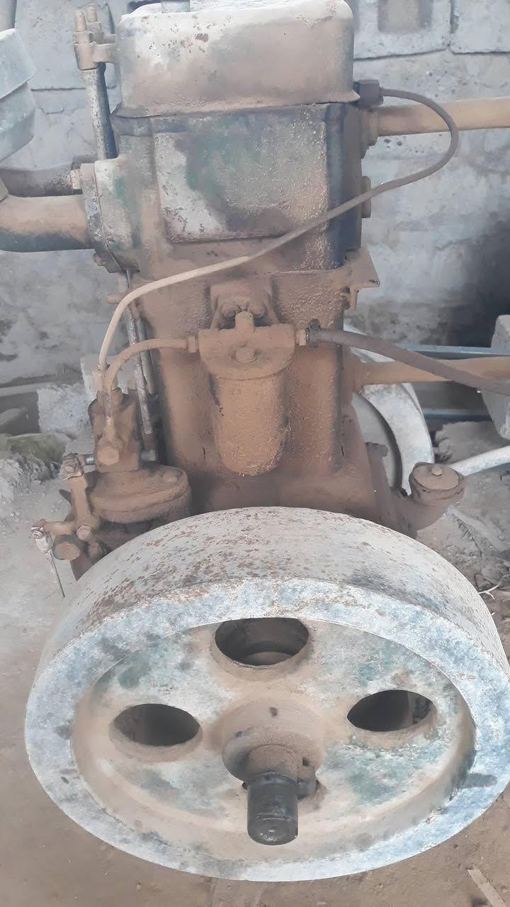 السلام عليكم لستر مولد توب لاند
مع دينو١٢ كي في شرط ملف نحاس مامفتوحه شركه لستر جاهز
تشقل وتفحص شرط الشقل السعر ٤٠٠ قفل استفسار علرقم ***********
