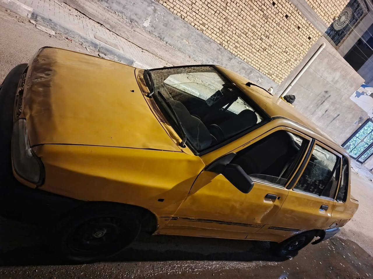سلام عليكم سياره سايبه موديل 2012 محرك بي تبخير كير نمره رابعه تفلت شوصيه حلوه حداده حلوه كهربائيات كله شغاله دواخل جدد سياره شوف العين رقم صدامي سنويه منتهيه 2020 بشهر 7/27 رعيه ما ندله تكفل عن سرقه والعشائر سعره 10 بيه مجال حك الجيه مكانه بصره حي الاصدقاء رقم الهاتف *********** بي وتساب واني مكلف بنشره لحد يرسني خاص واني خادم الطيبين واذا تريد أخبر الولد وطيح من سعره أخذ دلااليه وخادم الكم البصرة, العراق
