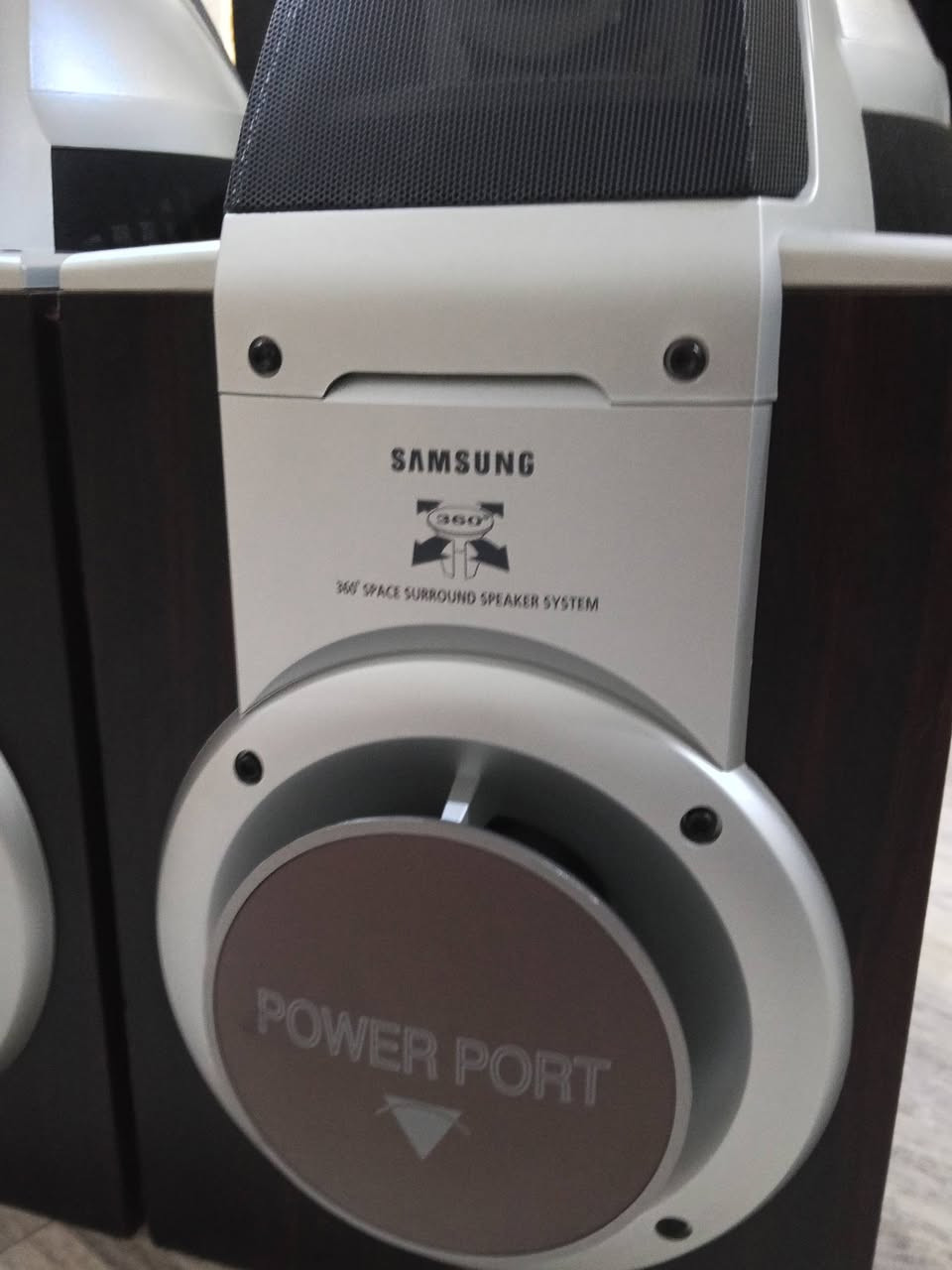 السلام عليكم اخوان سماعات سامسونك خشب نظيفات جدا صوت ونغاوه فول للستفسار خاص


**إذا كنت صاحب هذا الإعلان وتريد حذفه لأي سبب، رجاءا أرسل رسالة إلى الدعم الفني**