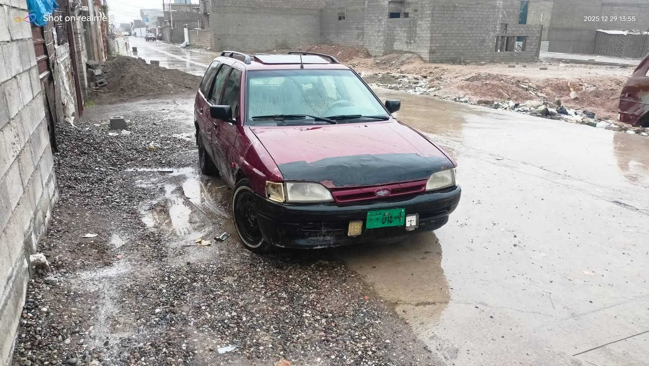 السلام عليكم سياره للبيع فورد سياره غير محرك شرط كا موصل حي القاهره سياره شرطه تحويل السعر 13 وبيها مجال***********
