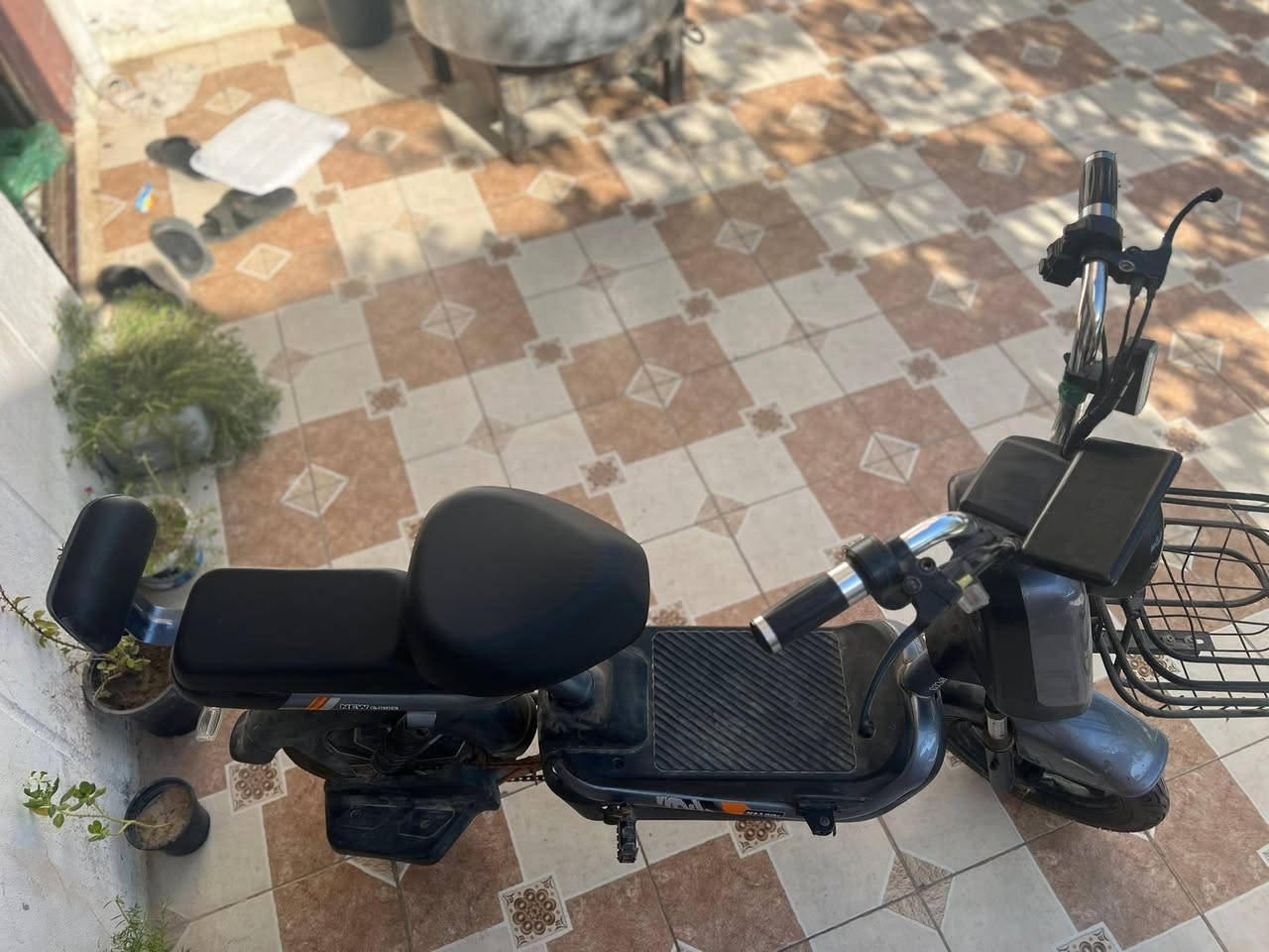 باسكل شحن للبيع
حجم 14
كهربائياته كله شغال 
الباسكال بعده جديد 
نقصه بس بطاريات 
بل واقع احلى من الصور 
مكاني كربلاء فريحه مقابل مدينه 
الزائرين 
***********
قيم وأخذ بمى يرضي الله
