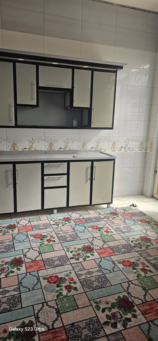 دار للبيع  بزراعي نجف حي  ميسان خلف سكله الكرعاوي  المساحه ٢٠٠ متر بناء درجه اوله  غرفتين  اوصاله اومطبخ وستقبال وصحيات   السعر ٧٥  مليون اتصل   ***********
