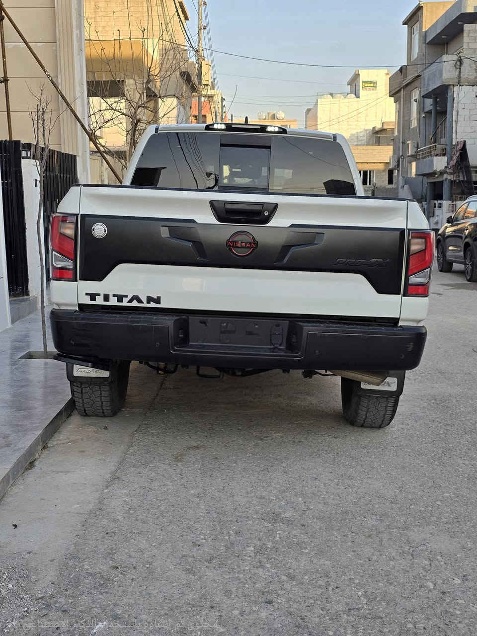 للبيع نيسان تيتان موديل 2023 سياره كلين مكفوله من كلشي رقم اربيل دولي تحويل ثاني يوم سياره فول مواصفات
محرك 8سلندر
كير تعليك 
بنورامة 
اوتو ستوب 
كشنات خزن 
كشنات تدفئه وتبريد 
كامرات 360 شاشه كبيره 
تحكمات شاشه اعطال رادرات فول مواصفات السياره 
4ويل دفع رباعي وبيهة هواي مواصفات سعره 310 وبيهة مجال مكان السياره سليمانيه اشراي يتصل ***********
