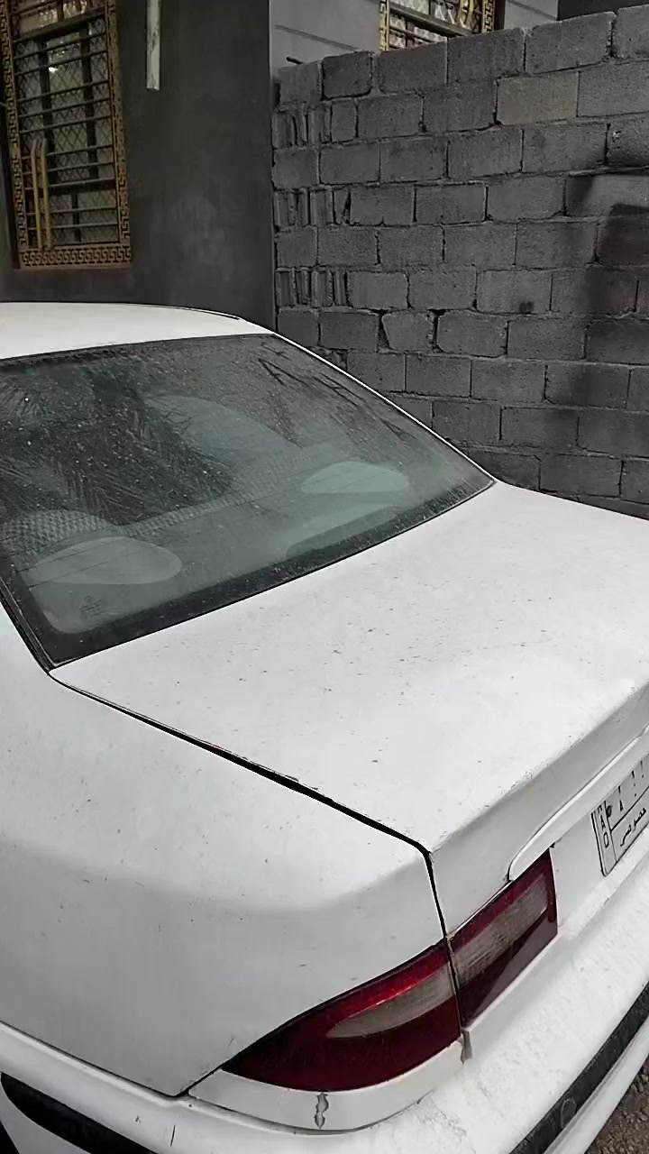 السلام عليكم سمند 2011 لحد يسألني شبيها مابيها كلشي مذكور 
رقم كربلاء 
سنويه ساقطه ب24 
غرامات 150 
حداديه اماميه جديده خلفيه 75
محرك تنقيص قليل وكل السمند ينقص 
كير مكفول 
تخم تاير جديد 
ضربه قويه مابيها بيها معجون قليل  ضربه قويه مابيها وصبغ دوس وهلالات يعني ماابيعك مكفول بيها صبغ 
غرفتها حلوه ونضيفه مفروشة جلد 
تبريد تدفئه شغال 
 مكاني كربلاء -طويريج 
راعيها اواجهك بي تسوي عقد مروري بوجهك 
السعر 32 وبيها مجال والشراي بي خير وادللي
*********** بي واتساب
