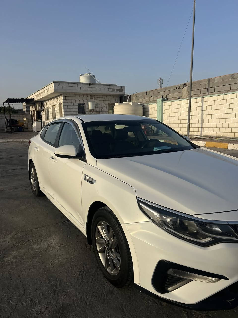 كيا5وارد كوري مديل2021بانزين مكفول من الضربة الكوري ما ينكفل من الصبغ رقم شمالي سيارة جاهزة من كل شي
السعر163 مكاني بصرة
***********
