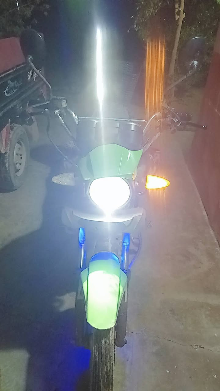 السلام عليكم اخوان عندي هاذه الموطور للبيع موديل 23 ما واصله صبانه عليء شرط ماشاءالله فول مال جناي كلو بلادي شرط انطيك بي ثلث سويجات 
ترايك الموصل بعد شتريدون😆 اخوان ابيع مستعجل مكاني الزاب الشراي يتصل ويدلل ***********
