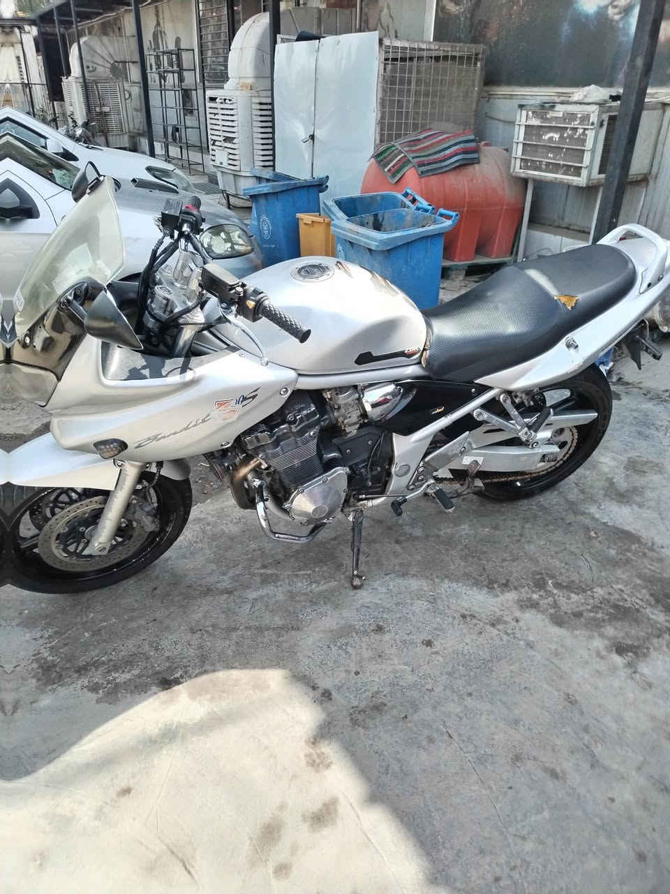 سلام عليكم للبيع 1200 دراجه مكفوله مابيه اي نقص لاتكلي شنو نقصه  شغل وطلع وين ميعجبك مرقم صاحبه بل ديوانيه مكاني بغداد متواجد خاص واشراي يتصل سعره 18 سعره بلاش ماكو هيج سعر وبيه مجال لشراي


**إذا كنت صاحب هذا الإعلان وتريد حذفه لأي سبب، رجاءا أرسل رسالة إلى الدعم الفني**