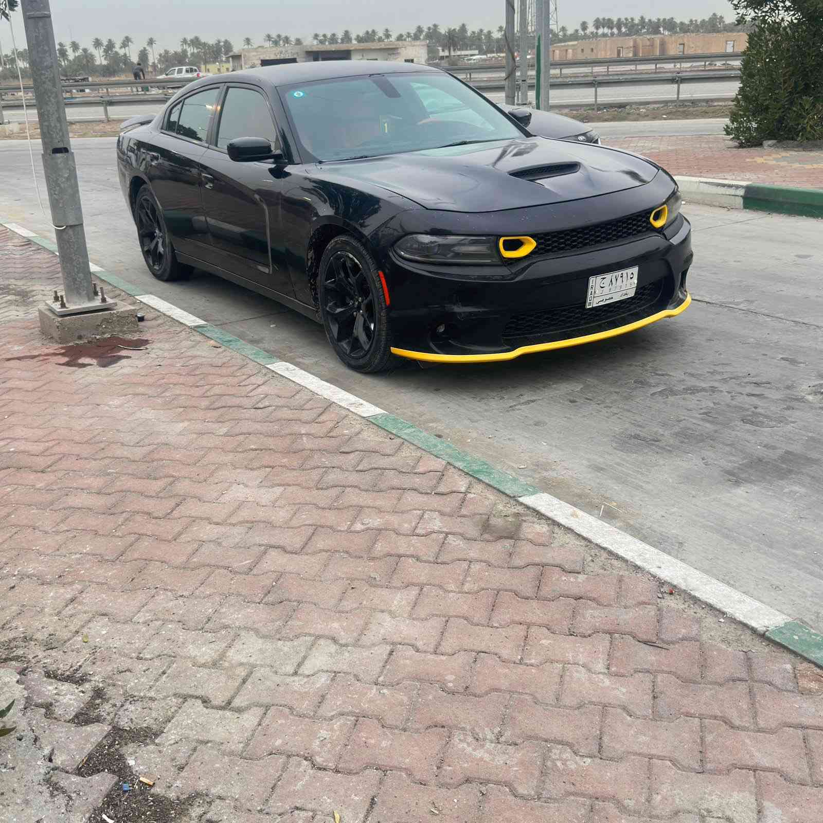 من رخصة الادمن
جارجر موديل 2020 اصل محرك 3600 حادث امريكا جاملغ وبنيد
وبالعراق صاربيه بابتين رش صبغ اثر تخريب السونار مع المنشور 
ماشيه 84 الف حقيقي 
السعر 195  
عنوان بابل شوملي ‭‬
‏‭***********‬
ملاحظة تشوف السياره غاليه اعبره وتحصل ارخص منه ودعيلي بالرزق
