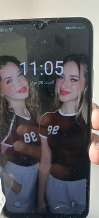 جهاز ايتل 70 ذاكره 128السعر بي فطر بالشاشة بس ما مأثر على المس ب80 وبي...
