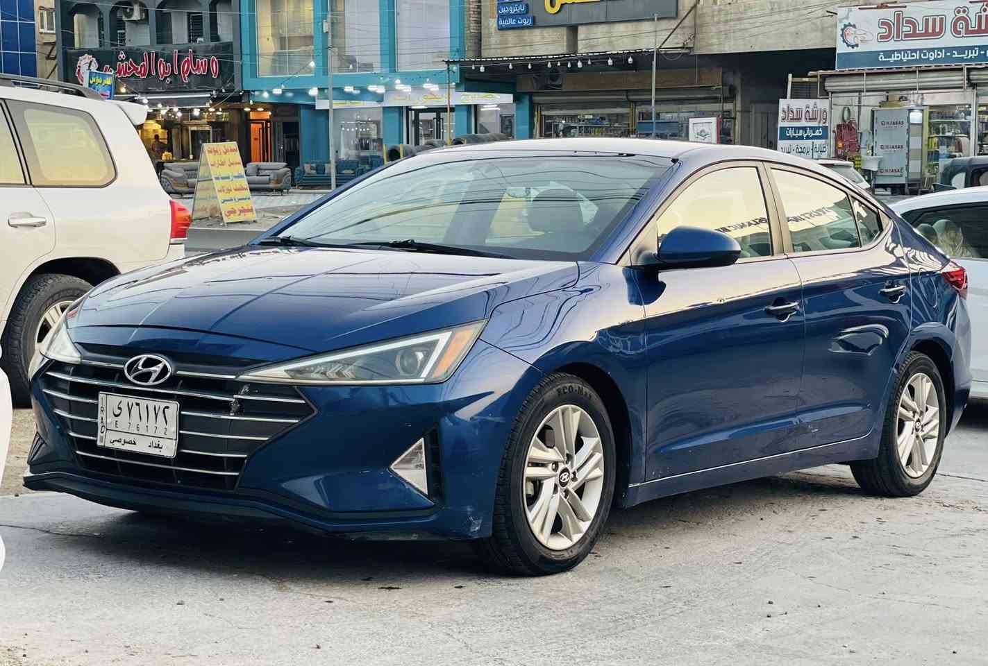 هونداي النترا 🇺🇸صبغ ابواب ثنين توحيد لون وجاملغ مبدل نفس اللون    فقط بارد حافة البنيد كير ايتي بلادي المرغوب وصار عندي مكانين بي دي ار صغار كلش السياره عليهة سيرفس عام من كلشي 
مـوديـل \ 2019
المـواصفات
ردرات جانبي •
تحديد مسار•
ثلاث وضعيات قياده •
حساسات خلفي  •
شاشه كامره دوره •
كروس سرعه•
مانع انزلاق•
لايت زنون اصلي • 
تحكم ستيرن جهتين •
شاشه صغيره للأعطال•
ويل كب •
-نضام البريك ABS •
4 دسك•
حساس لضغط الأطارات بالدشبول•
السعر . $122$وبيهة مجال 
مكان السياره بغداد/حي الاعلام رقم***********
