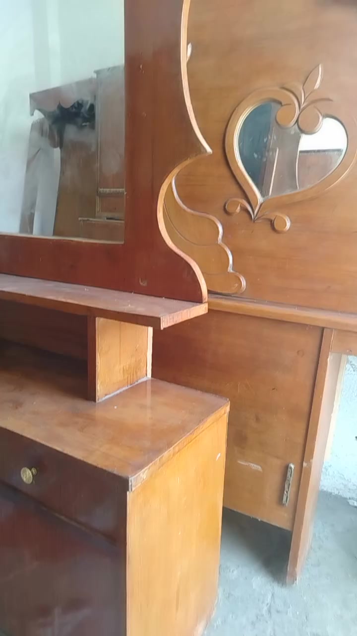 تخت وعرش وكوميديات وميز مرايا السعر ١٠٠


**إذا كنت صاحب هذا الإعلان وتريد حذفه لأي سبب، رجاءا أرسل رسالة إلى الدعم الفني**