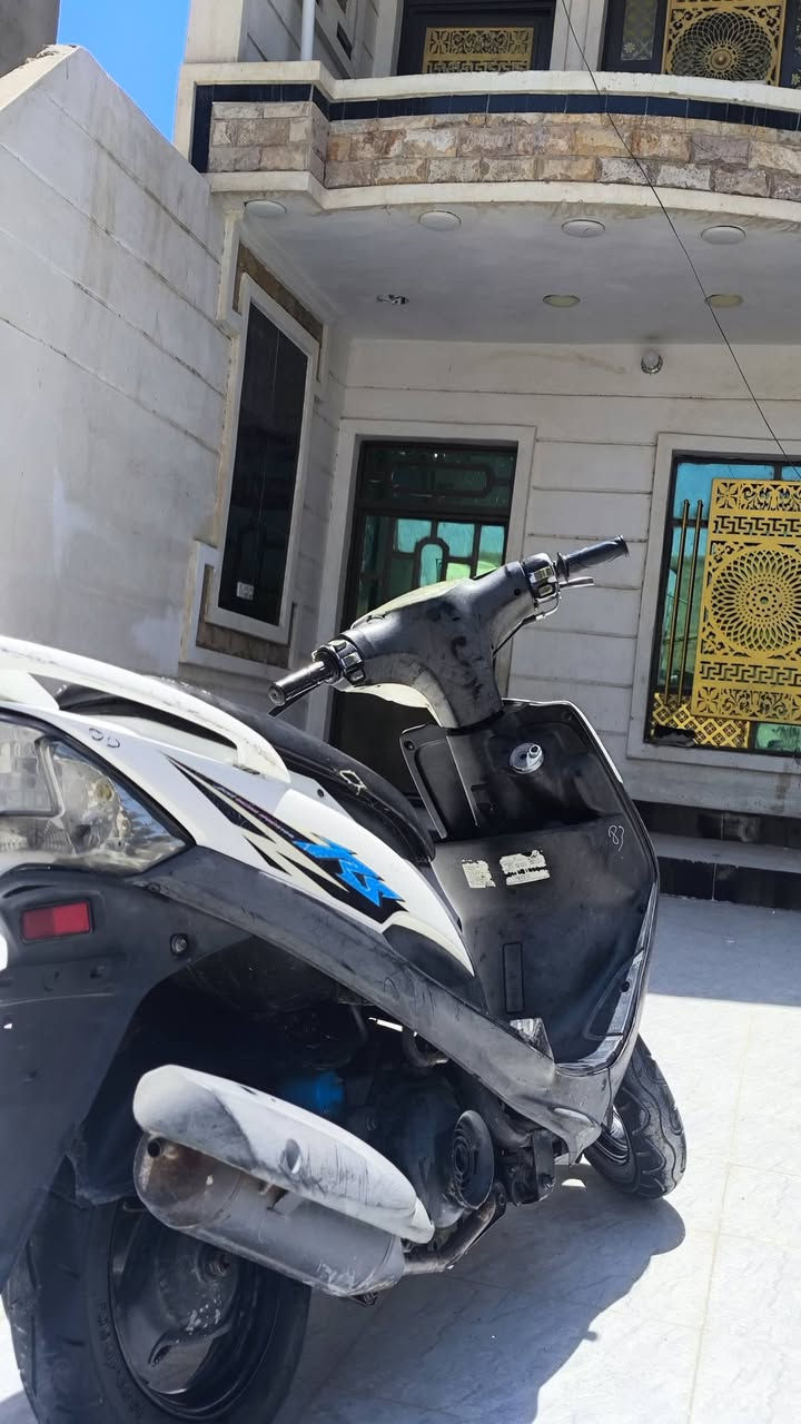 سلام عليكم
ماكس 120 لبيع 
دراجه بلاديه 
دراجه يرادله ترتيب 
بس يرادله دبلات 
امامي مكاني فلوجه 
سعر 600 وبيه مجال 
***********
