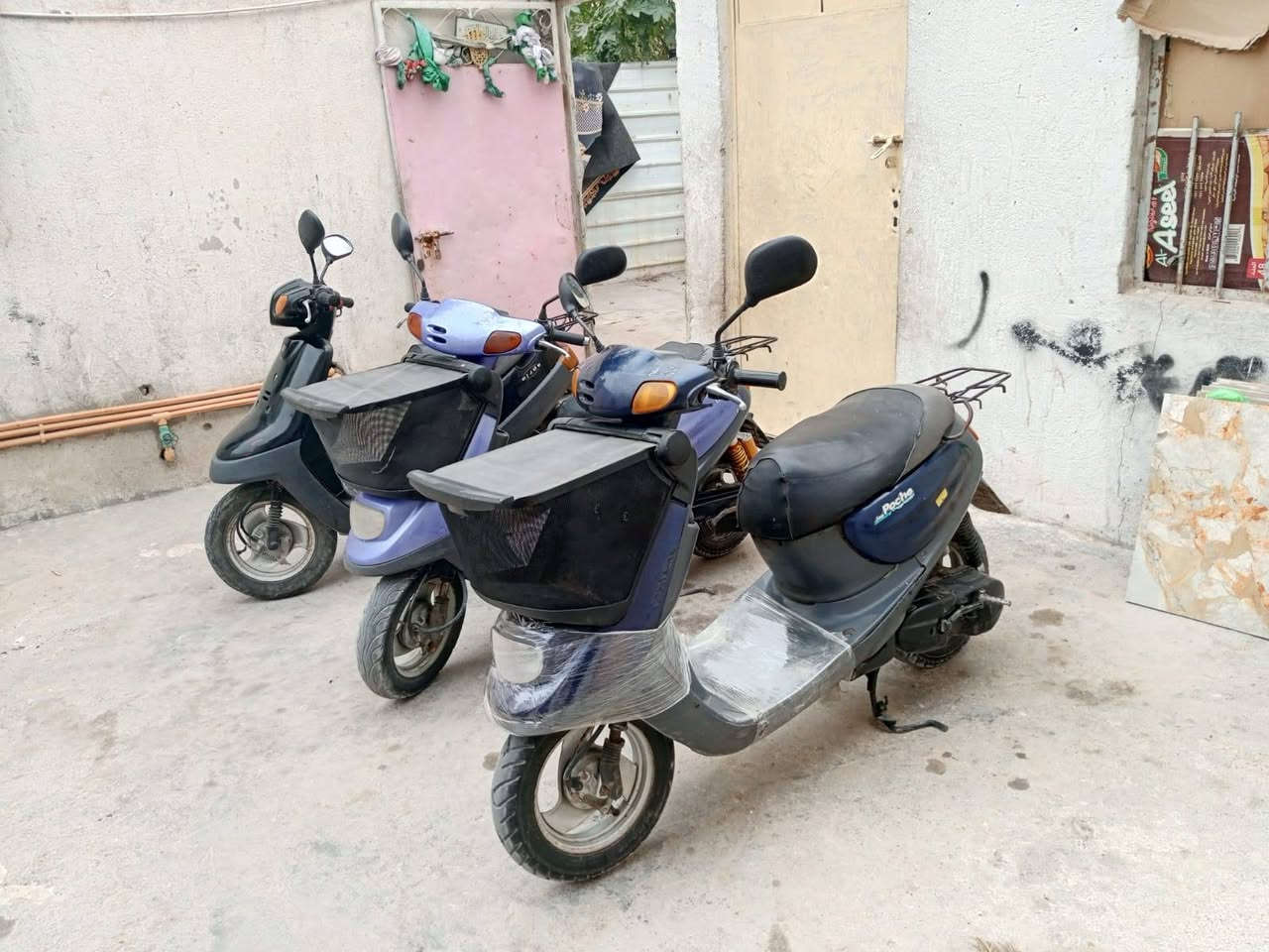 *********** يا الله بسم الله الرحمن الرحيم دراجات منغولي 2003 محركات ما مفتوحه دراجات كله شغال العنوان كربلاء حي الغدير الدراجات كل واحده سعرها 350 وبين مجال للشراي العنوان كربلاء حي الغدير
