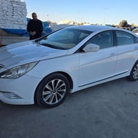 وبركاته اخوان سوناتا البيع مديل 2013 وارد خليجي كلين بعده صبغ ما بيهة ...