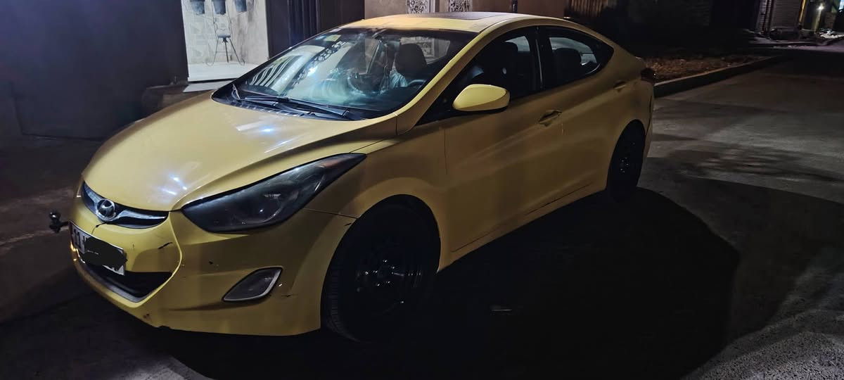 النترا 13 أمريكي مضلع صفره كير عادي فول فتحه حادثه صندوك الخلفي السنويه بسمي انكليزي غرامه هيئه امصفره  السعر 88وبيه مجال قليل بيه ملاحضات  *********** الشراي يتصل مكاني بغداد شماعيه
