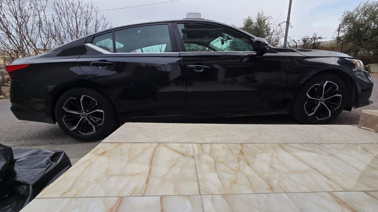 التيما موديل 19 للبيع
135 ورقه 

فول مواصفات SR  عدا الفتحه 
رقم دهوك جديد باسمي 

ثلاث قطع صبغ بنيد وجاملغ وباب

بيه لغد معدل 

ماشيه 215 

مكاني بابل الجمعيه متواجد من 7 بليل ل12 بليل 

واتساب وعلى الخط متواجد

***********
