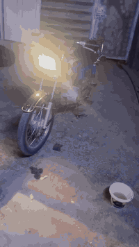 سلام عليكم دراجه سكنر زيرو قبل 3ايام أخذته سبب بيع 
أريد اخد دراجه شحن سعره 825الف بيه مجال موديل 2025
اوراقه كامله بغداد دوره بوعيثه ***********
