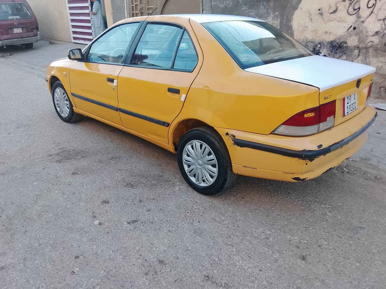 سلام عليكم سمند موديل 11 مكفولة من الضربه وتبديل وصبخ محرك وكير وحداديه وتخم تاير كفاله رقم نكليزي بسمي سنويه الل 2029 مصفره هيه وغرامات مكان كربلاء سعره 31.   ***********
