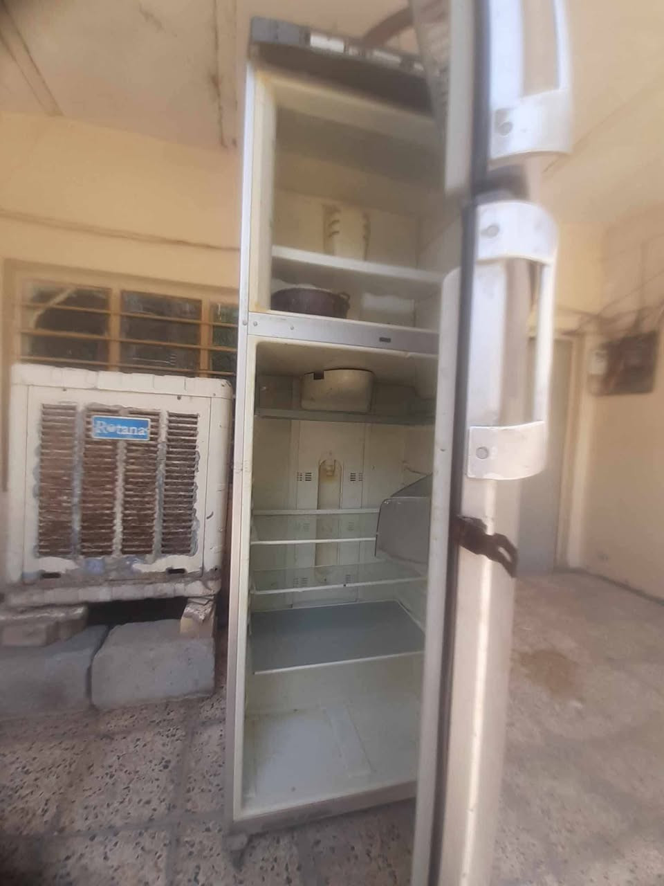 ثلاجه للبيع سعرها100
واي خياس مابيهه واي اشكال مابيهه وعل فحص العنوان   بعقوبه تحرير بشارع أربعين


**إذا كنت صاحب هذا الإعلان وتريد حذفه لأي سبب، رجاءا أرسل رسالة إلى الدعم الفني**