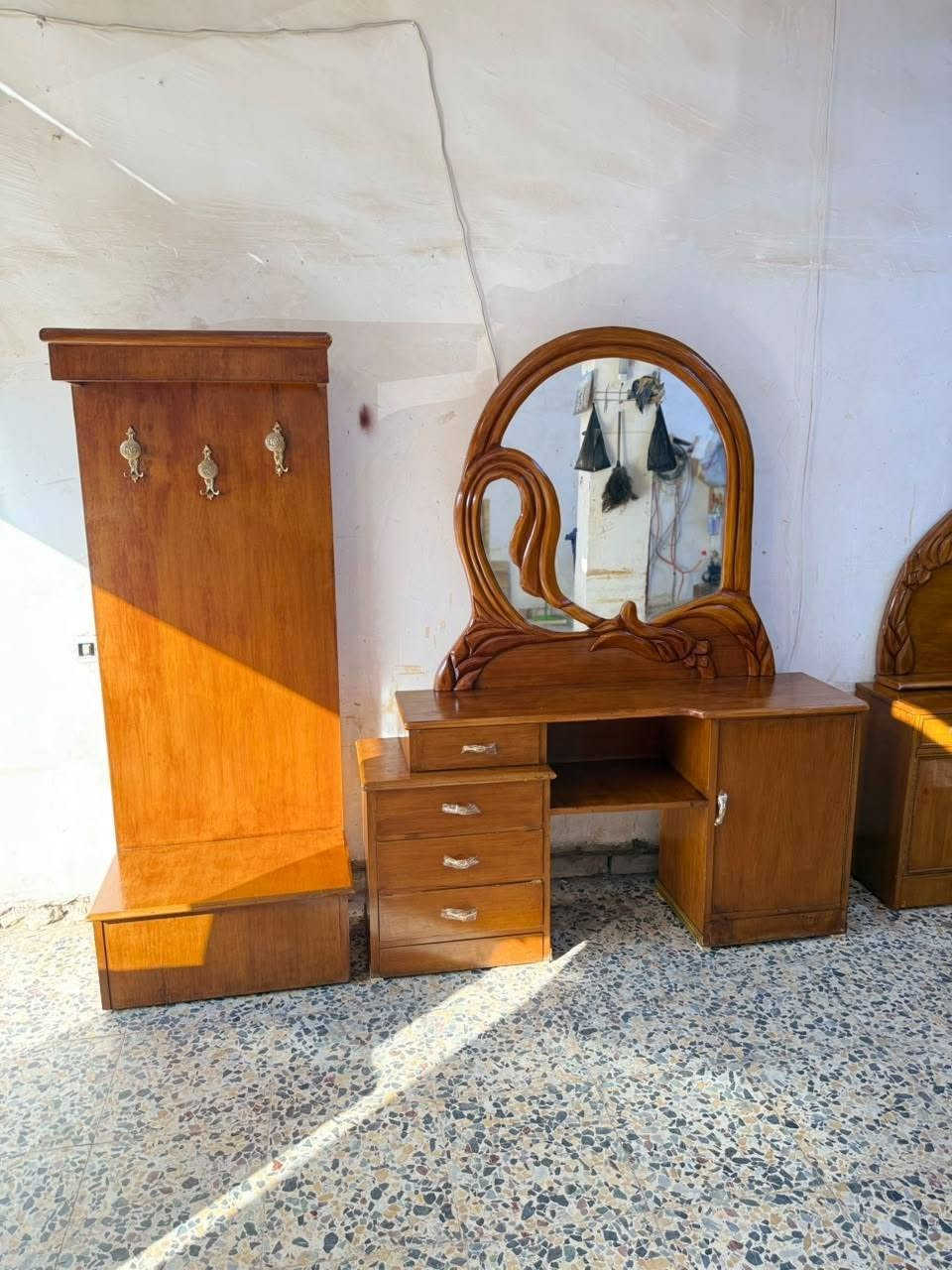 السلام عليكم 
غرفه صاج عࢪاقي مستخدام 
غرفه6/ابواب 📌
السعر 480
نضافه 80/💯 
معا نقل فقط داخل بغداد 
واتساب ***********
