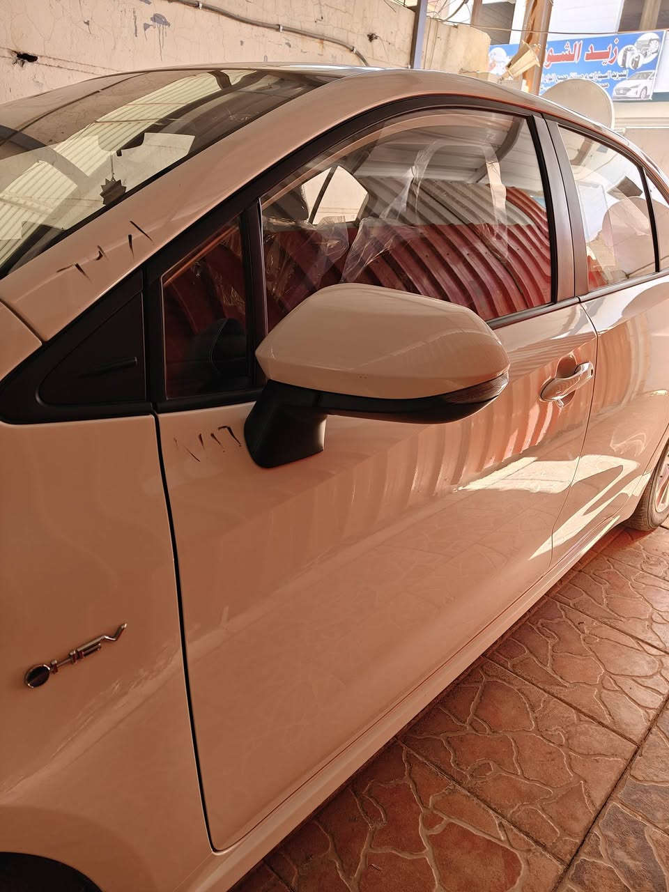 السلام عليكم للبيع كورلا هايبرد ٢٠٢٤ فول مواصفات ماشيه 17 ارضيات شركة بالنايلون كفاله عامه رقم بغداد دولي مكاني تكريت***********
