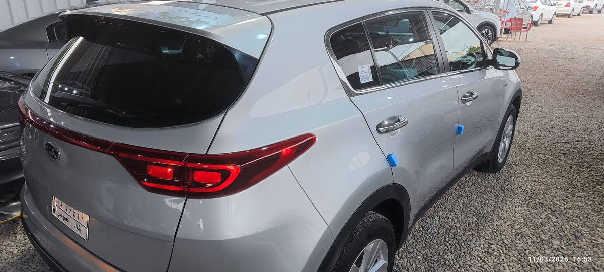 سبورتج 2020 وارد امريكي مكفولة من الضربة والصبغ فقط تقرير غرق 
المواصفات 
محرك 2400 
شاشة وكاميرا خلفية 
تحكم ستيرن فول 
رادار جانبي 
مرآة جانبية شفط 
لد خلفي 
حساس خلفي 
دفع رباعي 
مثبت مسار 
كشن كهرباء 
باقي المواصفات موضحة بابصور 
للمزيد التواصل مع الرقم التالي ***********
او زيارة معرضنا الكائن في الناصرية شارع يا حسين
