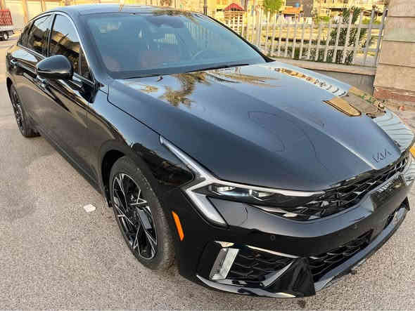 السلام عليكم للبيع 
K5
2025
جيتي لاين
داخل احمر 
محرك 2500ccتنفس طبيعي
كير at
بانورما 
كشنات كهرباء تدفئه
بصمه 
حسات امي خلفي 
رادارت ٣٦٠ درجه
عدادات شاشه متصل 
لايت بك لايت لد عدسات 
بلوجكتر عدسات
ستيرين رياضي 
فول تحكمات ستيرن
قايده ذاتيه 
١٣ سماعه بوز زاد دمام
ويل كب ١٨ 

اشاير لد
ابل كاربلي 
شحن لاسلكي 
وراد امريكي بدون رقم ماشيه الف وشويه يعني زيروه بعدها حادثه جاملغ وبنيد مبدلت تفصيخ اصلي نفس الون يعني بدون صبغ وبيه بارد شويه بالتكمه شرط بدون اي دواخل  مكان السياره بغداد ايربك ستيرن وبرده طاكت التصليح فوك الدرجه اولى مابيه برغي تجاري السعر ١٨٩ ماكو هيج سعر بالخير على ياخذه *********** بغداد
