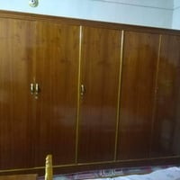 غرفة نوم • قابل تفاوض