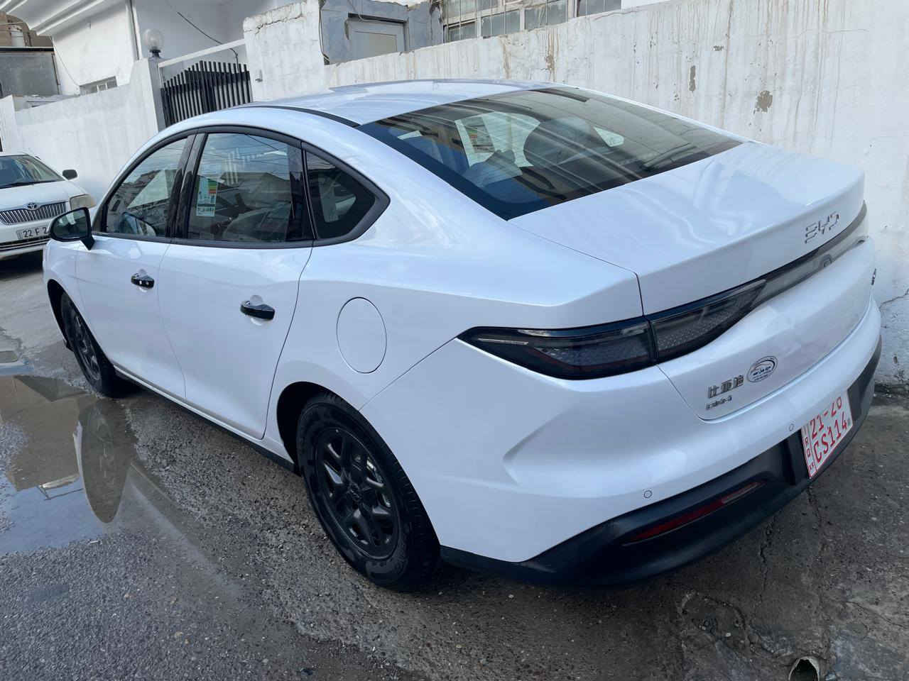 BYD SEL 05  2025
بی وای دی سیڵ سفڕ پێنج 2025
1000ڕۆیشتوە ،،سبوغ تەنک
15 ڕۆژه ڕەقەمی شکاوە دوو مانگ و نیوی ماوە
تەنها یەک قۆپی زۆر بچوکی هەیە 
نرخی 111$ مەجالی کەم 
***********
