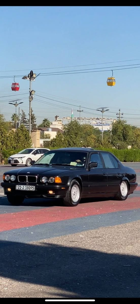 سلام أخوان
740 بيلادي
فول فول 
1992 
كلشي بشرط كلشي 
وة سيارة فول فول برمجة 
يعني القوة ماشاءالله 
سقف فتحة 
5بردات 
تلفون 
سيدي بوكس 
كشنات ورة وة كدام كهرباي 
كليشي جاهز كل شي ماشاءالله  
رايدها 90 بيها مجال بةصيط 
5وراق غرامة اكوو عليها ارجعلك بعد معاملاء
بةس الي موو شراي  امانة لا تعب نفسك وة لا تعبني هم 
سيارة ما جان احلا من صورة لا تاغذا
رقم واتساب ***********..
