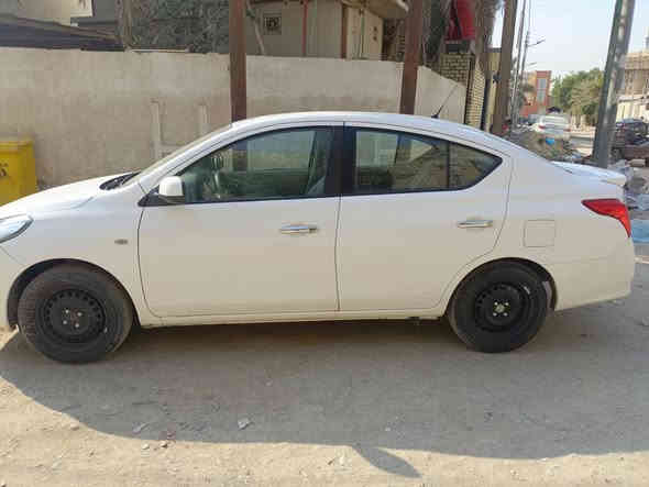 نيسان صني ٢٠٢٤
ماشيه ٩٢ الف 
قطعتين بيه 
١١٣ وبيه مجال قليل 
***********
